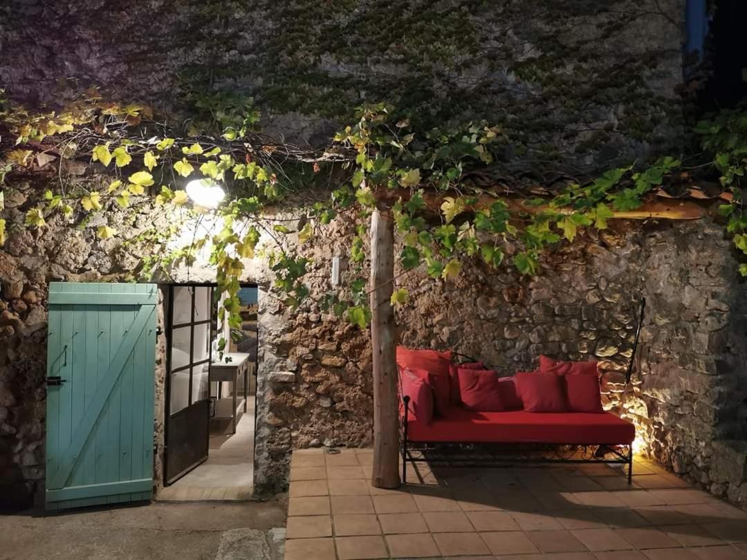 La Bastide Du Capelier - Chambres D'Hotes Avec Baignoire Balneotherapie - 3 Etoiles Салерн Экстерьер фото